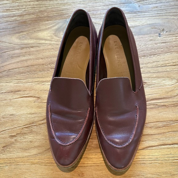Everlane Red and Brown Leather Flats Sophisticated Design - Picture 3 of 11